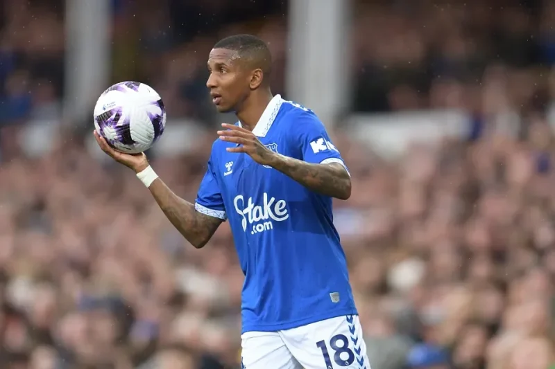 Nhìn lại giai đoạn đỉnh cao của Ashley Young